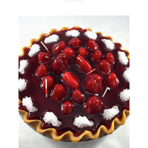 EASTER 9" STRAWBERRY PIE CANDLE